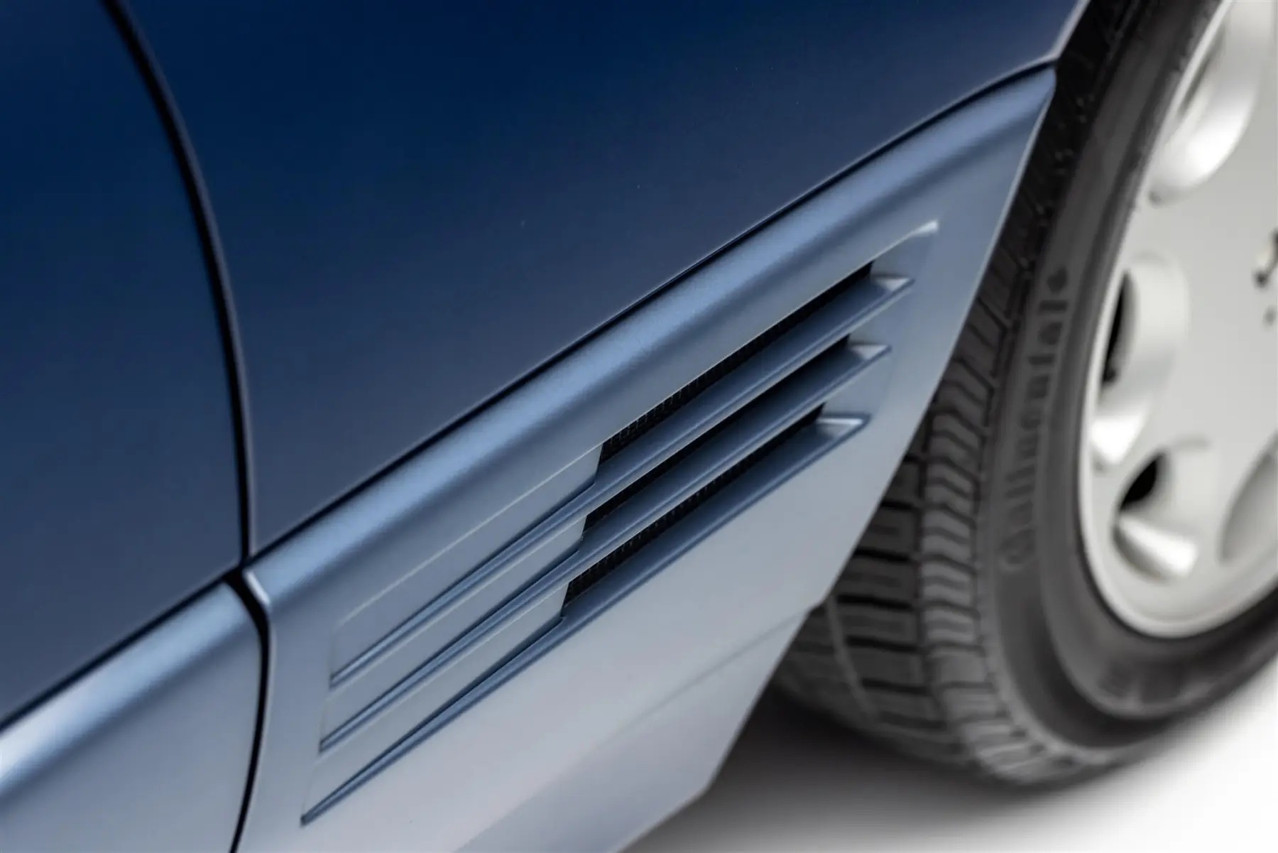 %title BENZ SL280 R129