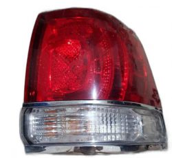 خطر عقب تویوتا لندکروز