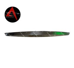 زه استیل روی درب صندوق آریو