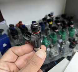 سوزن انژکتور پژو 405 SLC سه سوراخ