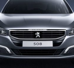 جلو پنجره پژو 508