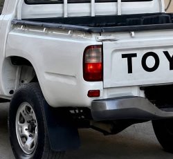 شبرنگ گلگیر عقب هایلوکس قدیم